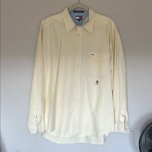 Vintage Tommy Hilfiger Crest Shirt XL butte Yellow Pinstripe Oxford Button Down